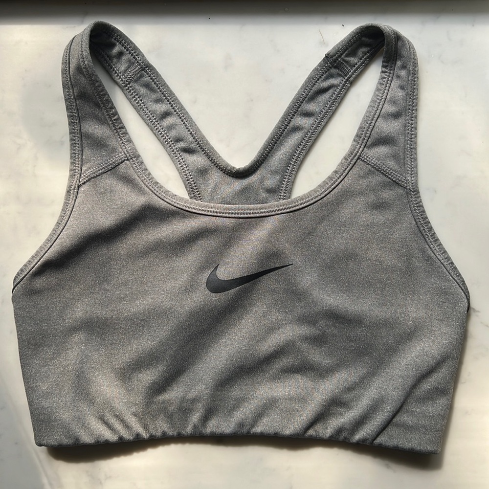 Size small Nike dryfit sports bra